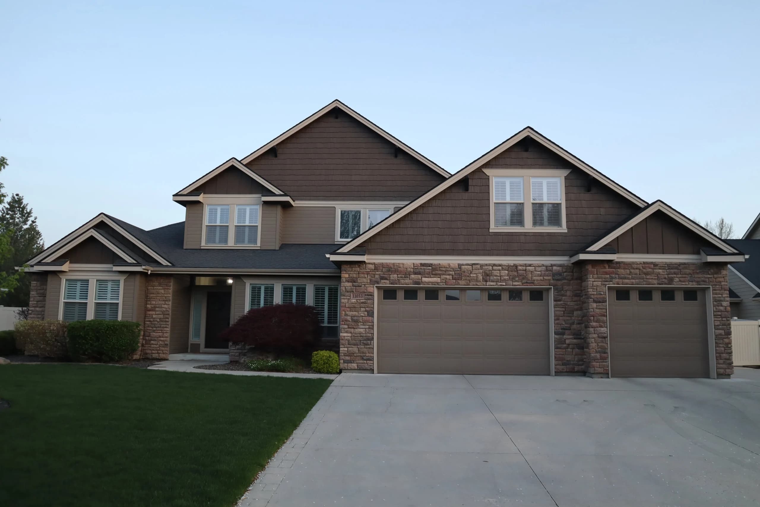 Govee permanent outdoor lights during daytime - clean and discreet soffit installation - London Ontario